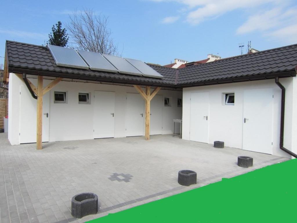 Camp-Wroc Hotel Wroclaw Exterior photo